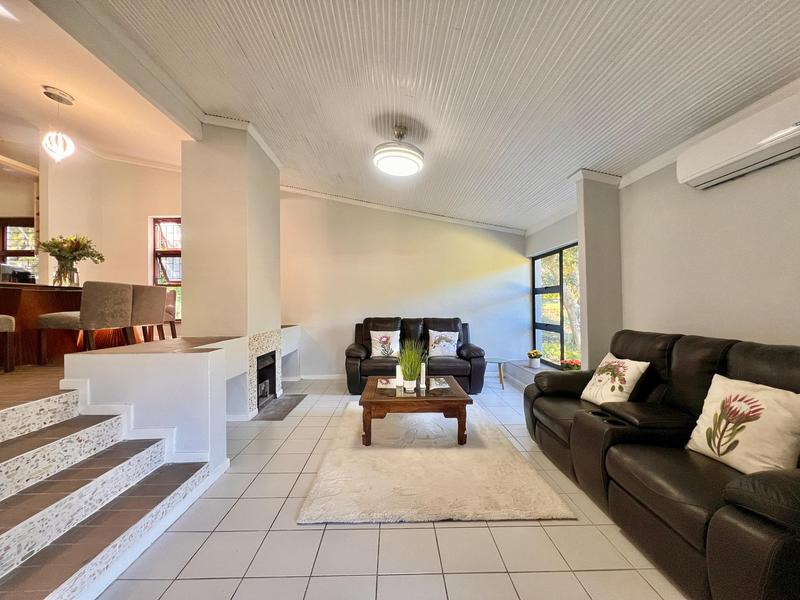 4 Bedroom Property for Sale in Helgarda Estate Western Cape